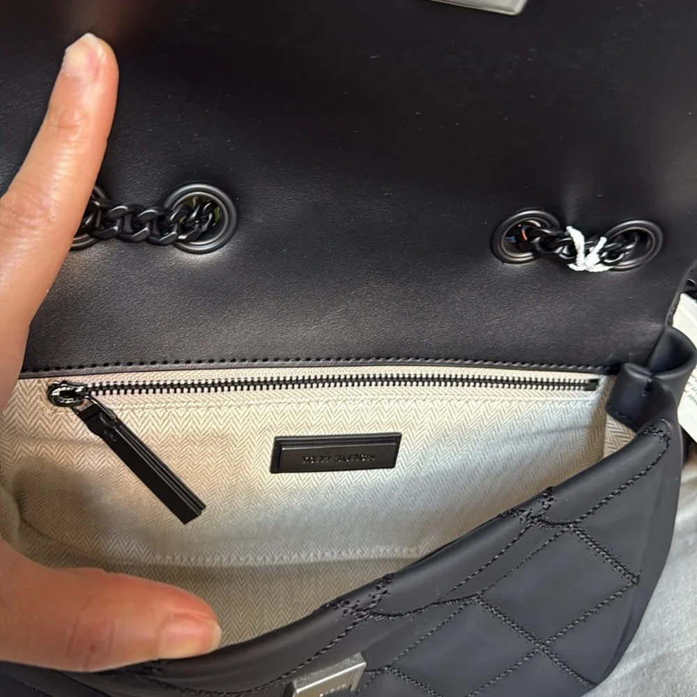 NWT , Tory Burch willa matte small shoulder Black Crossbody Bag